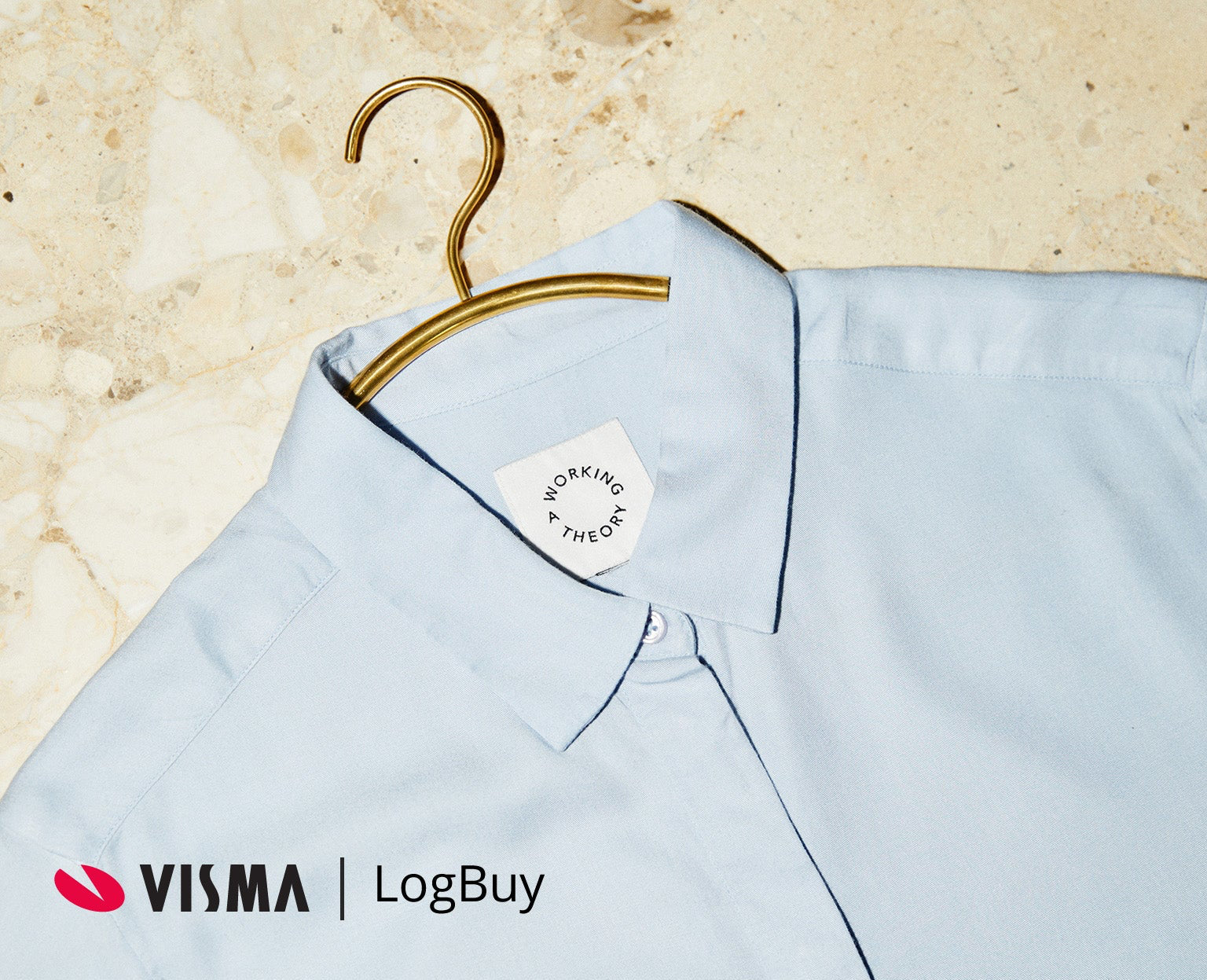 Klassisk skjorte til kvinder i lyseblå lavet af kvaliteten 100% Viskose (LENZING™ ECOVERO™), ansvarligt produceret design fra A Working Theory