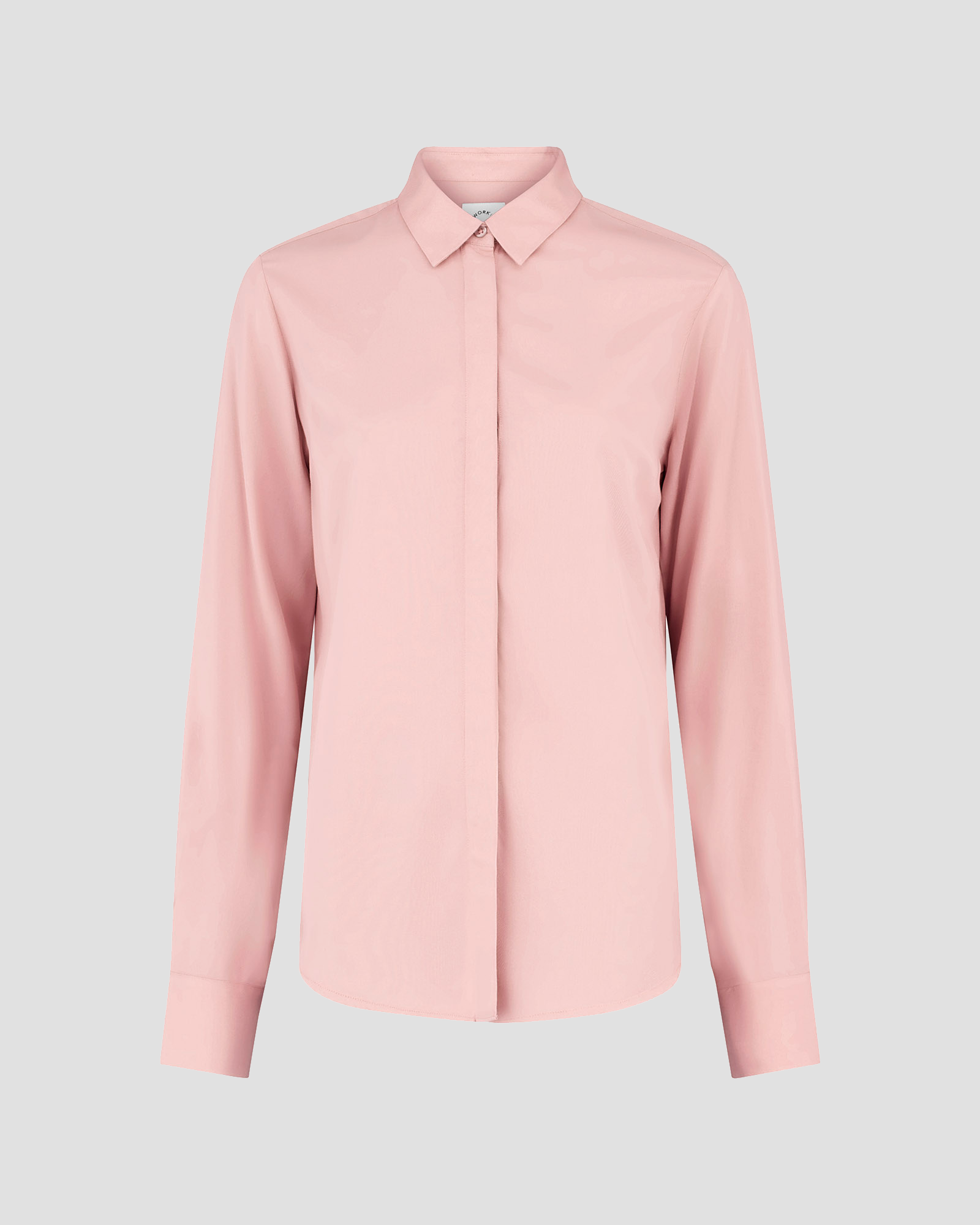 Klassisk skjorte til kvinder i lyseroed lavet af kvaliteten 100% Viskose (LENZING™ ECOVERO™), ansvarligt produceret design fra A Working